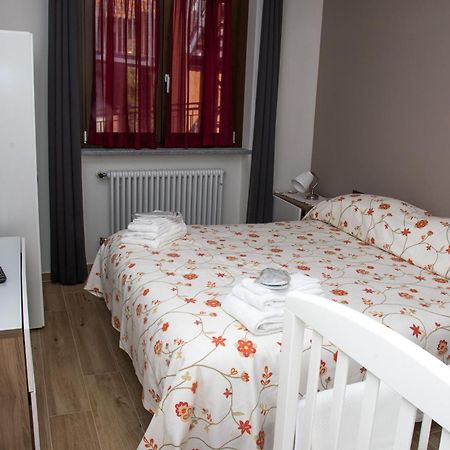 شقة Casa Valentin Monforte dʼAlba المظهر الخارجي الصورة